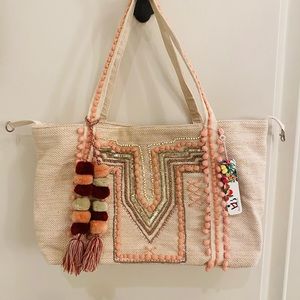 Beach Tote by America & Beyond